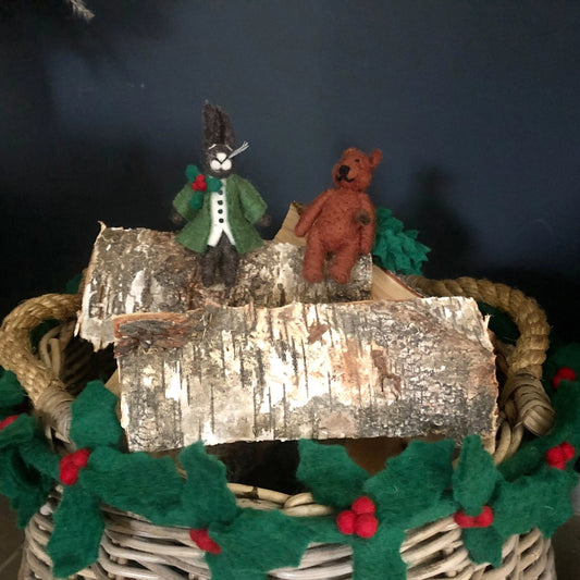 Felt Holly Christmas Garland