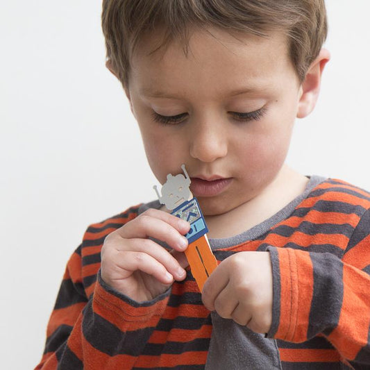 Make Your Own Robot Peg Doll