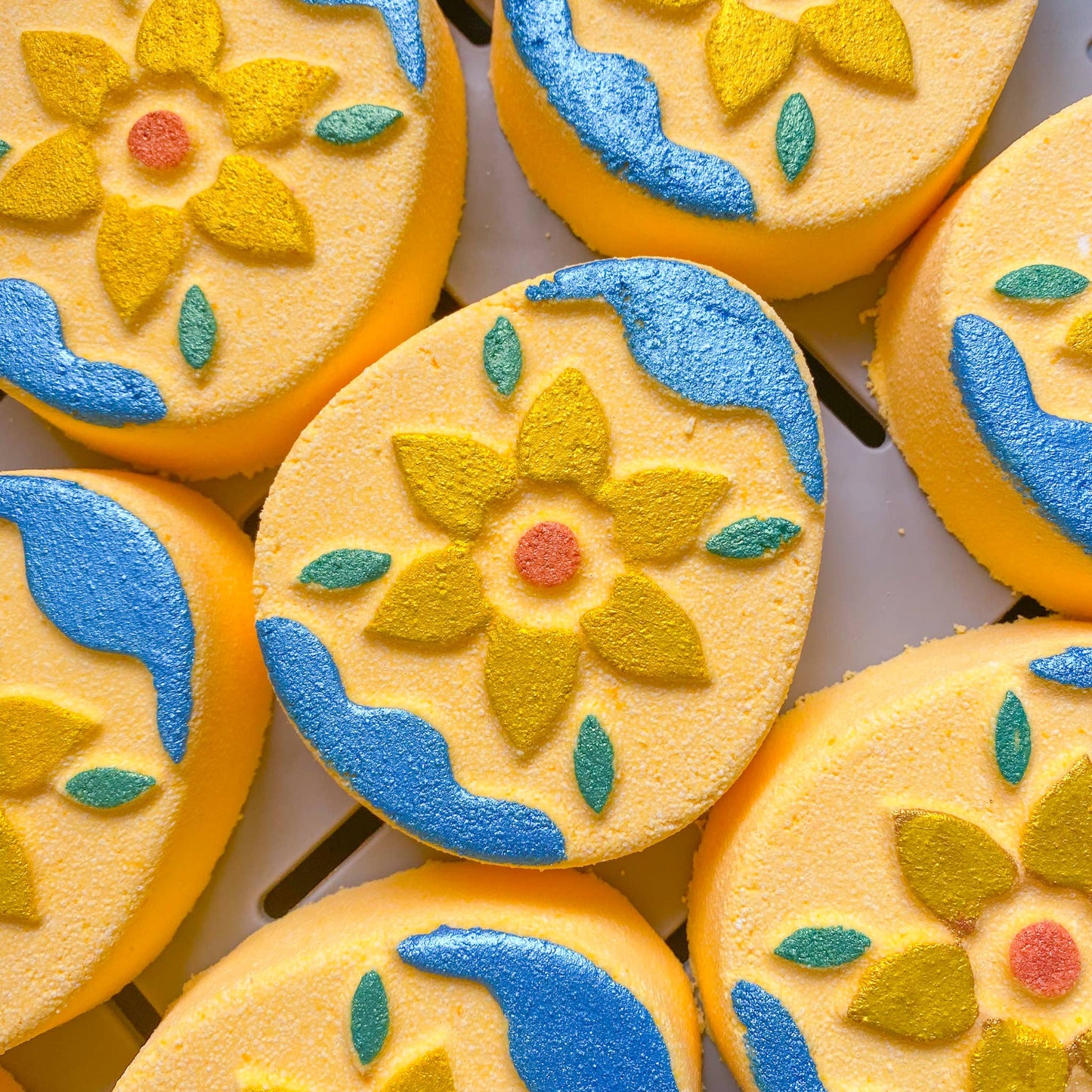 Daffodil Easter Egg Bath Bomb