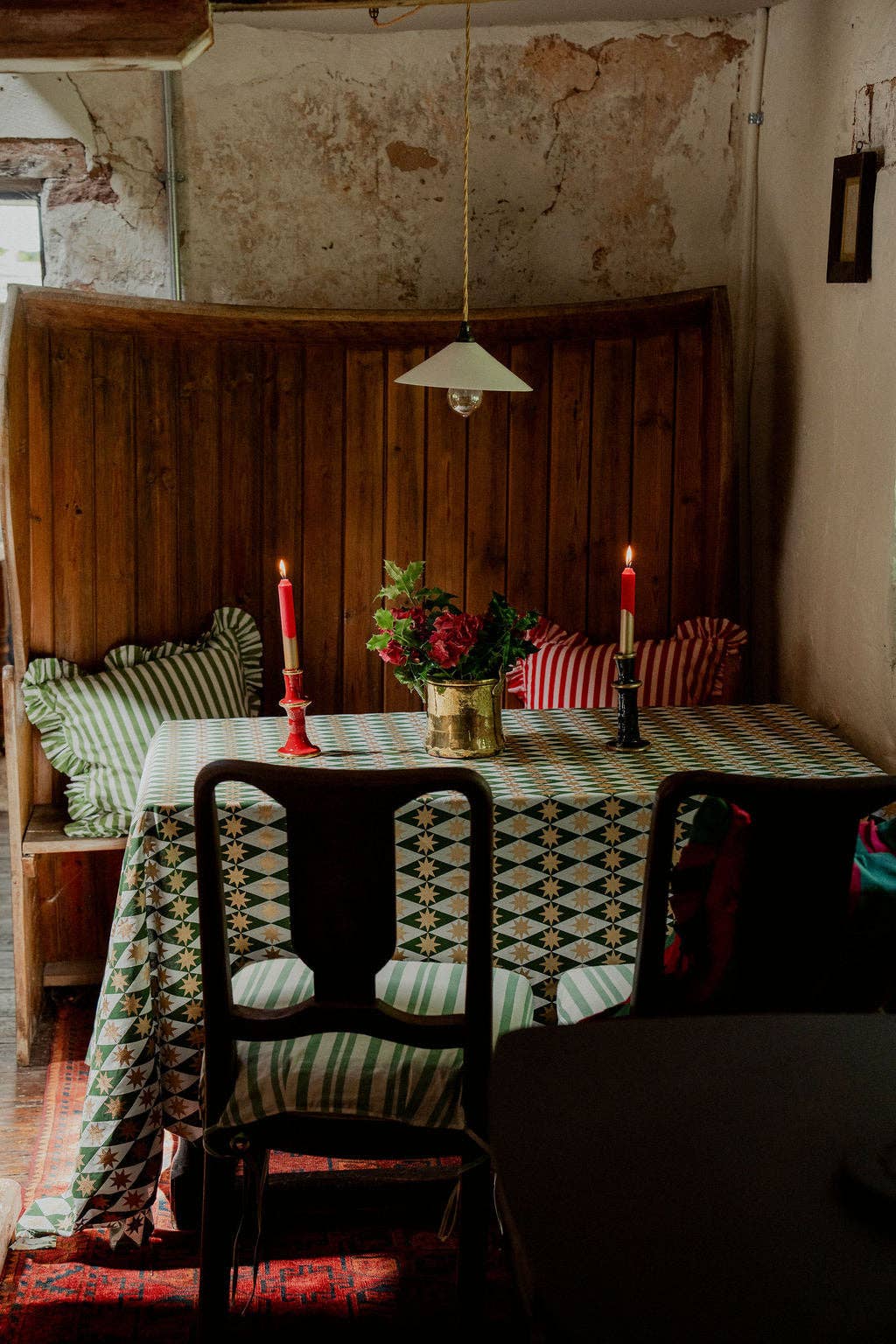Wintergreen Seville Star Tablecloth