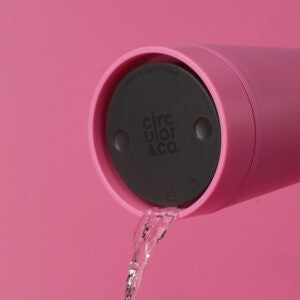 SW Coast Refills website picture: Circular&Co. Reusable Coffee Cup – Made From Bubblegum 12oz pictured with 8oz Coffee Cup 