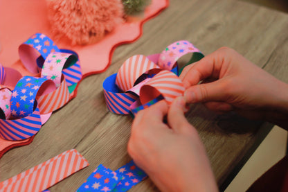 Deck The Halls | Christmas Paper Chain Kit Modern