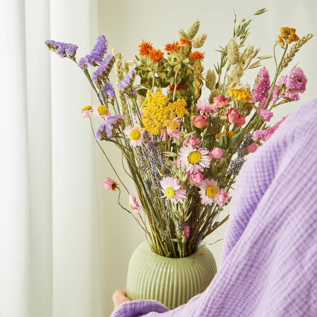 Medium Dried Flower Bouquet - Multicolour