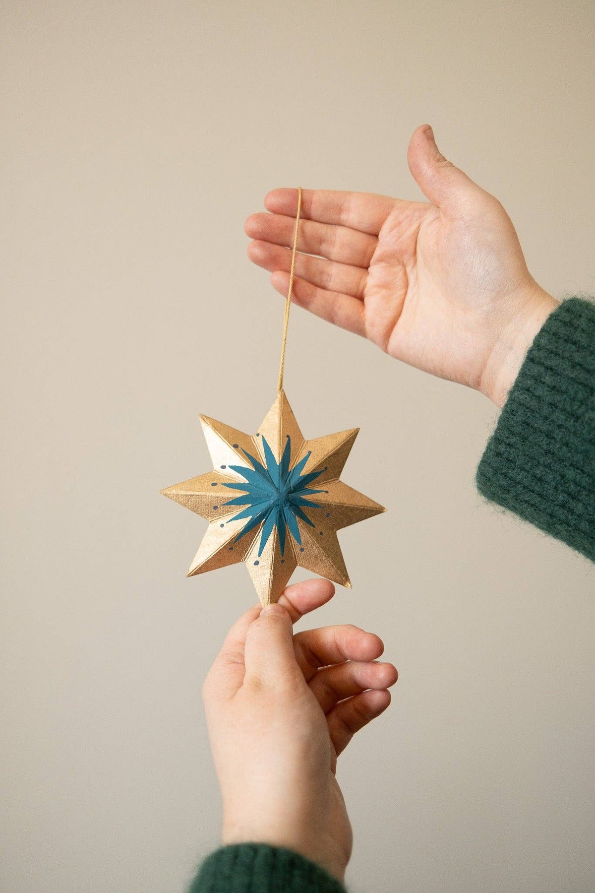 Golden Star Board Decoration