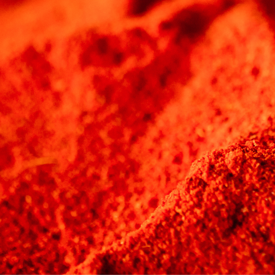 Cayenne Pepper - 1 x 35g or 100g serve.

Cayenne pepper is a spicy seasoning that adds depth and heat to dishes. With its unique blend of capsaicin and antioxidants, it has been linked to potential health benefits such as boosting metabolism and improving digestion. Add a pinch to your favorite recipes for a flavorful and healthy kick.