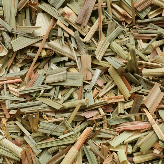 Dried Lemongrass is available from SW Coast Refills in either 35g (most popular) or 100g serve. Shop our diverse range of herbs, spices and seasonings at SW Coast! All our herbs and spices are sourced ethically and sustainably and arrive to us in bulk plastic free. We pride ourselves on the freshness of our herbs and spices and we make all our blends by hand in store to our own carefully tailored recipes.