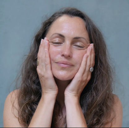 Salix Moon Facial Oil for Dry & Mature Skin - Apricot, Rosehip & Ylang Ylang