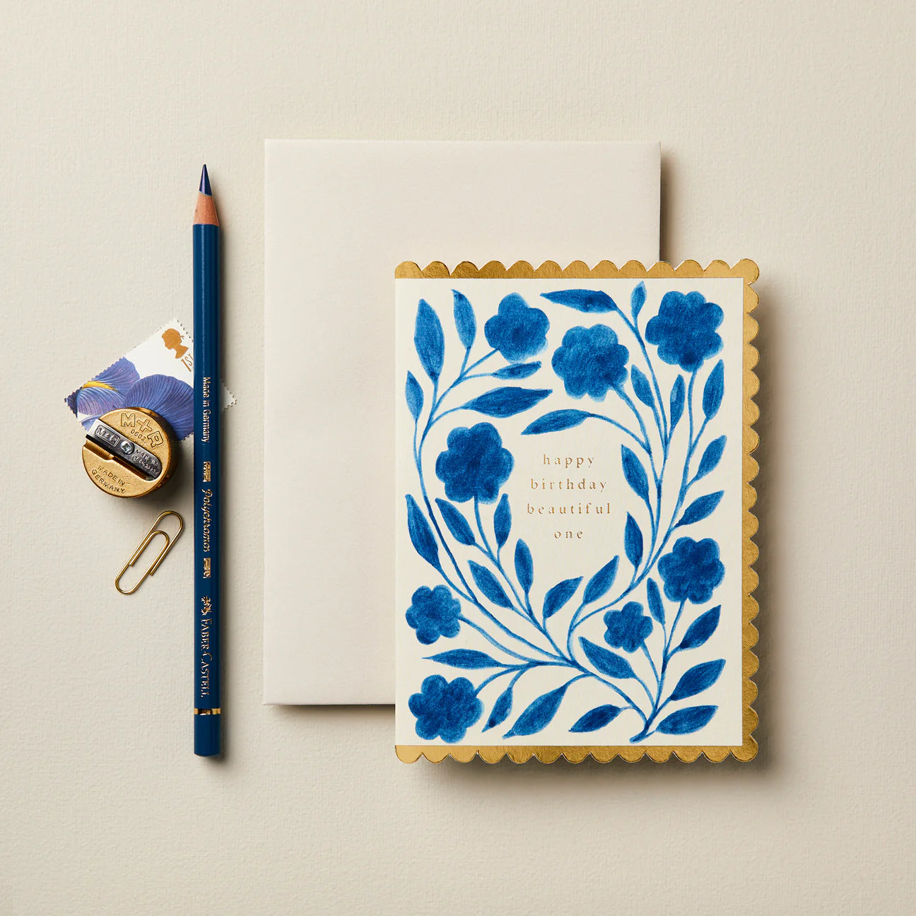 Delft Flora 'Happy Birthday Beautiful One'