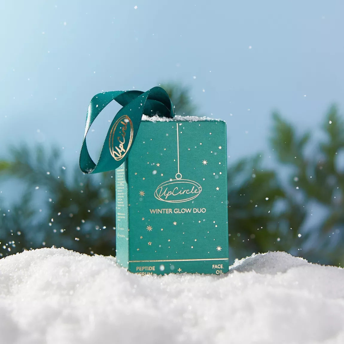 UpCircle Beauty 'Winter Glow' Festive Bauble Gift Set