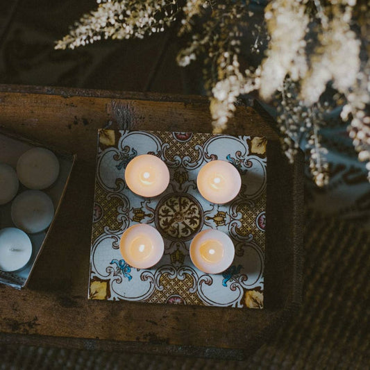 Box of 9 Premium Scented Tealights - Nutmeg & Cinnamon