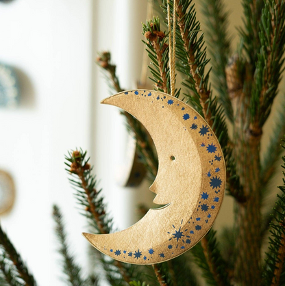 Shimmering Man on the Moon Board Decoration
