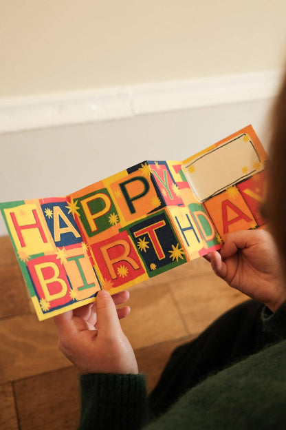 ‘HAPPY BIRTHDAY’ Concertina Card