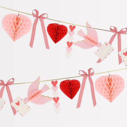 Meri Meri Valentines Lovebird Garland