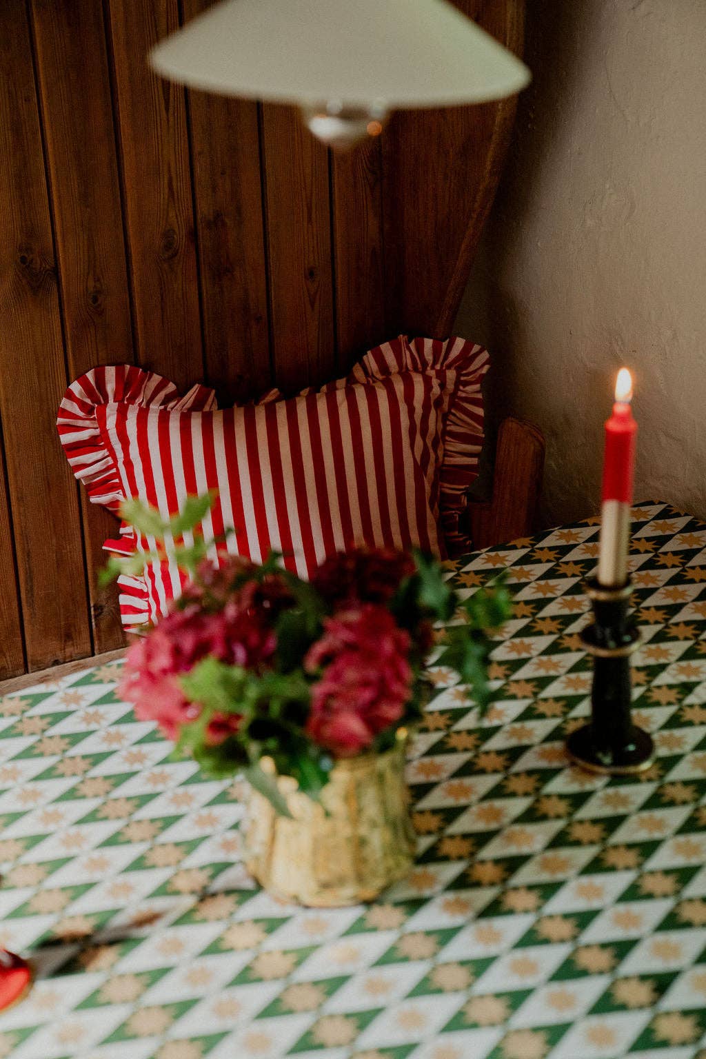 Wintergreen Seville Star Tablecloth