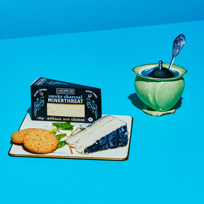 MinerThreat – Vegan Smoky Charcoal Cheese