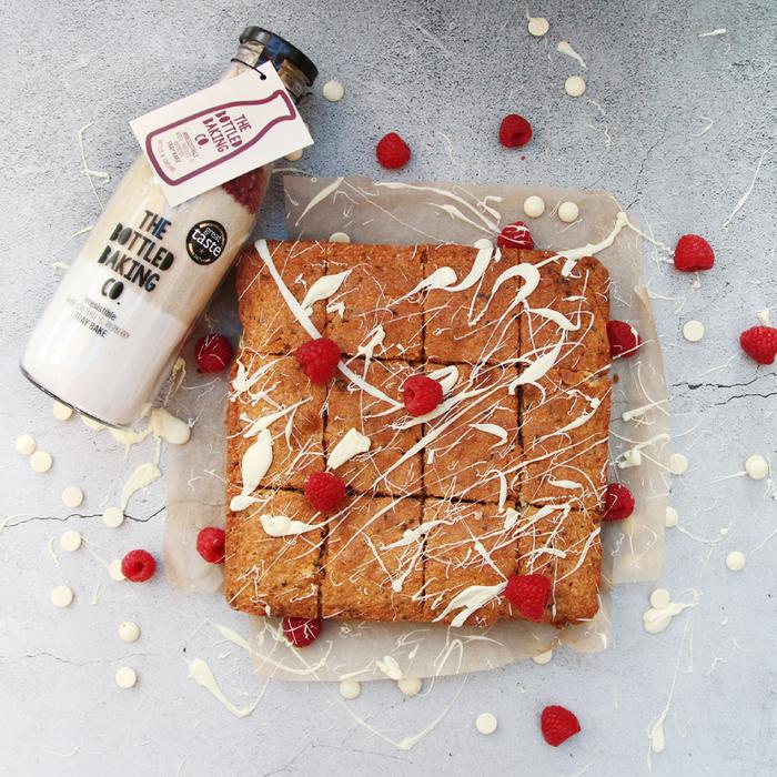 Irresistible White Chocolate & Raspberry Tray Bake Cake Mix