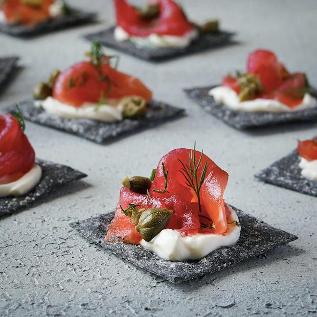 Peter's Yard Peter's Yard Assorted Cracker Festive Tin - 250g